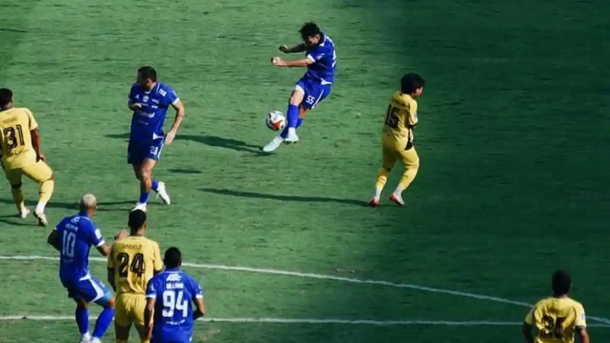 BERITA PERSIB - Malam Ini Persib Bandung vs Dewa United, Prediksi Skor Susunan Pemain