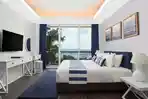 20260406-Kamar-Deluxe-King-Ocean-View-Pemandang-Laut-Swiss-Belresort-Belitung.jpg