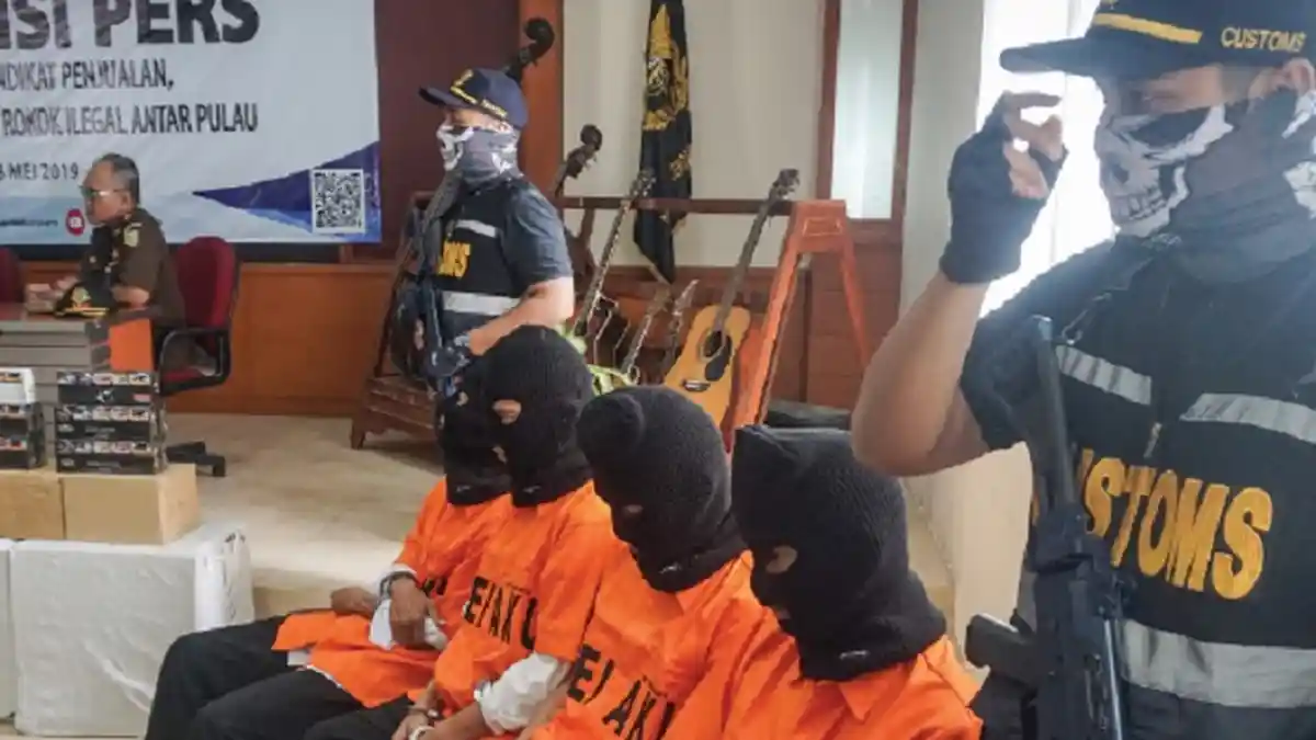 Sindikat Rokok Ilegal Antarpulau Diringkus Bea Cukai Amankan 6.643.200 Batang, Diproduksi di Jepara
