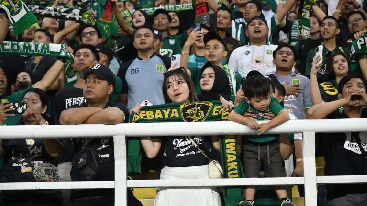 Berita Persebaya Hari Ini Populer: Sosok Misterius di Sesi Latihan, Kepingan Terakhir Pemain Asing
