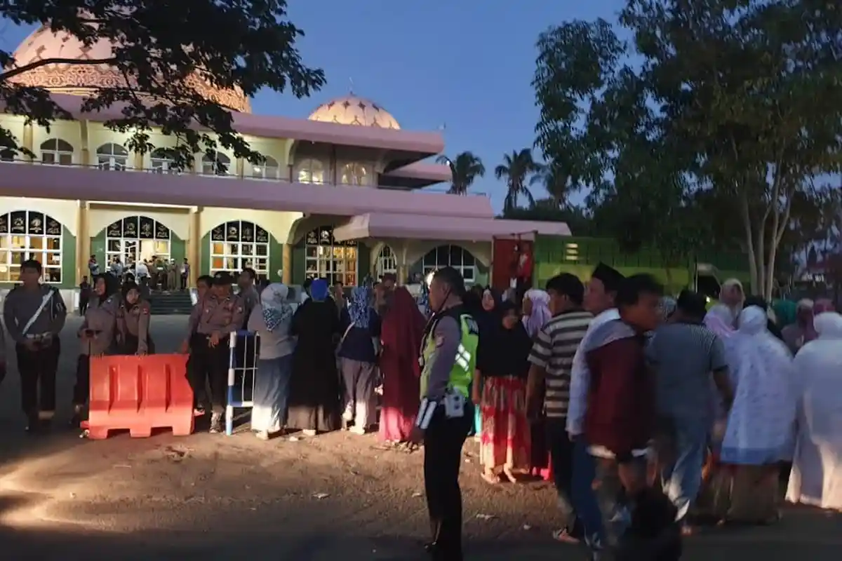 Amankan Pembarangkatan JCH, Polres Jeneponto Terjunkan 80 Personel