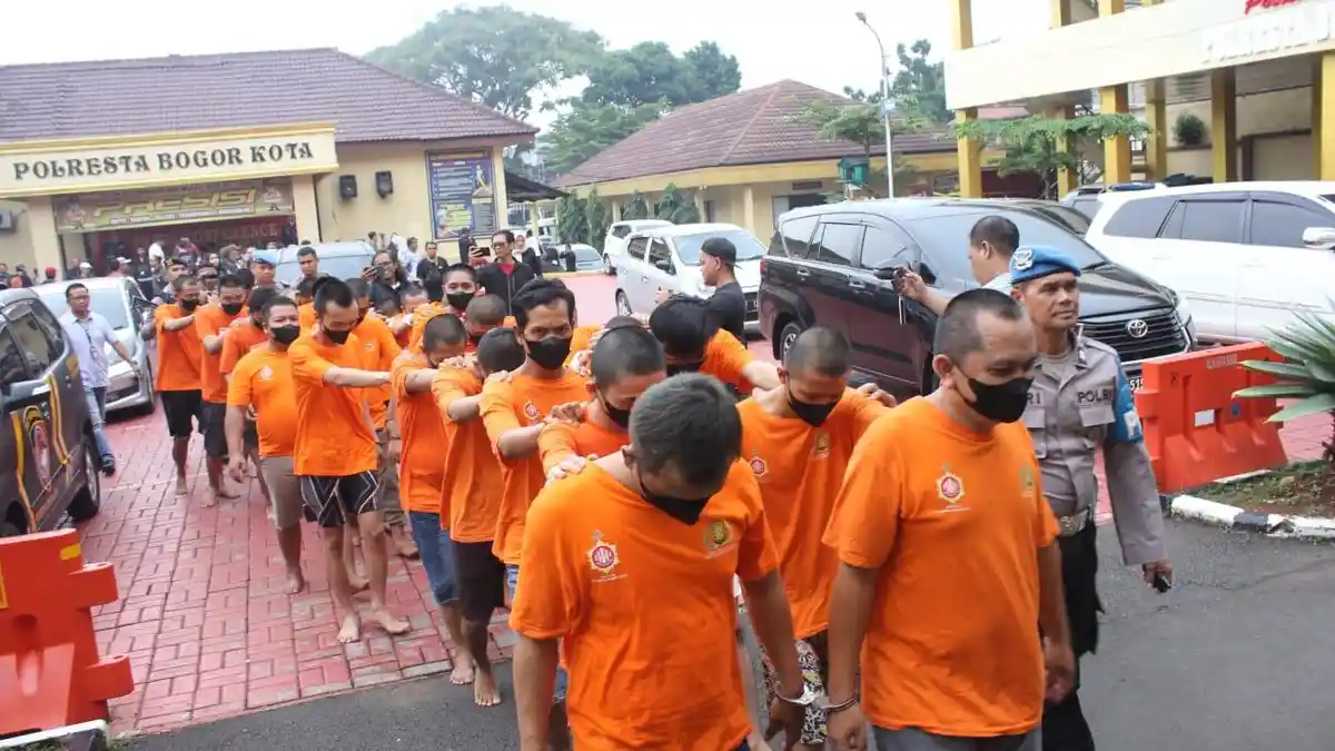 BREAKING NEWS - Puluhan Pelaku Narkoba di Kota Bogor Ditangkap, Modusnya Sistem Tempel