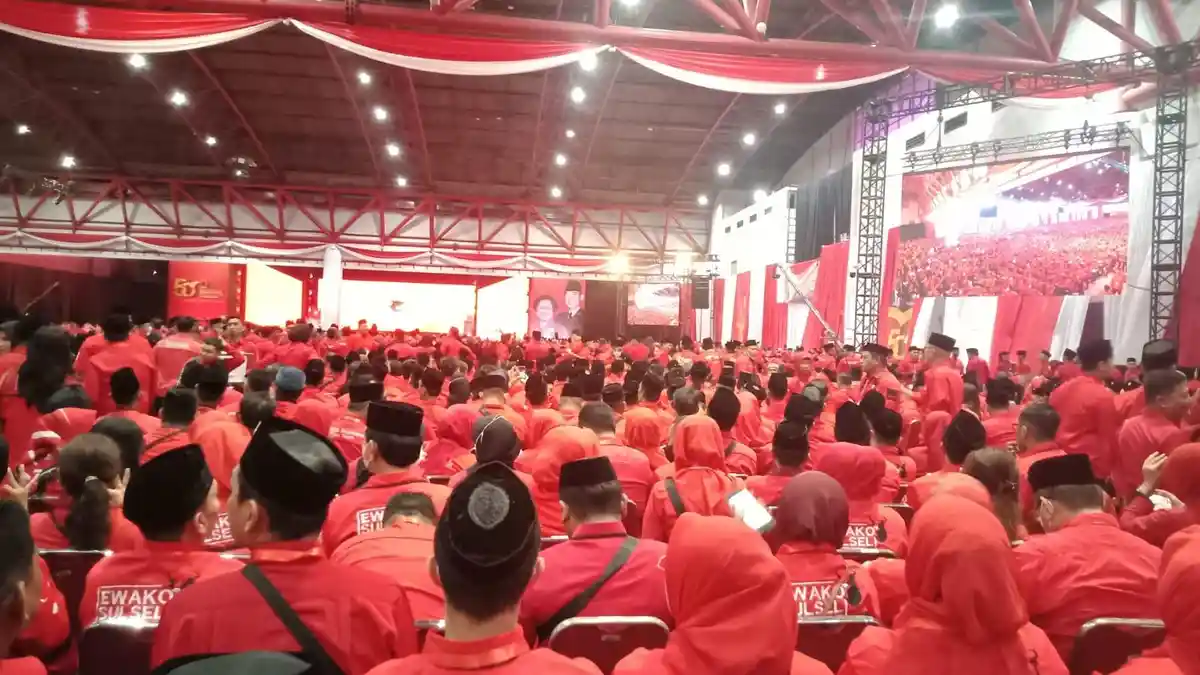 Puluhan Ribu Kader PDIP Padati JIExpo di HUT Emas ke-50