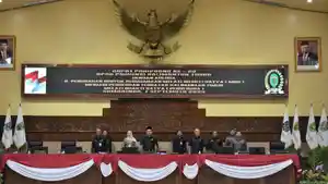 20230911_DPRD-Kaltim-pada-3-Raperda-Pemprov.jpg