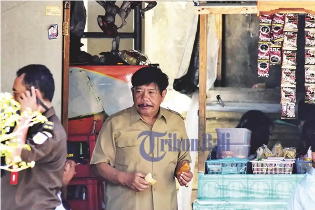 HIRUP Udara Bebas, Winasa Disambut Ribuan Warga Tegalcangkring, Dari Rutan Negara Langsung Malukat!