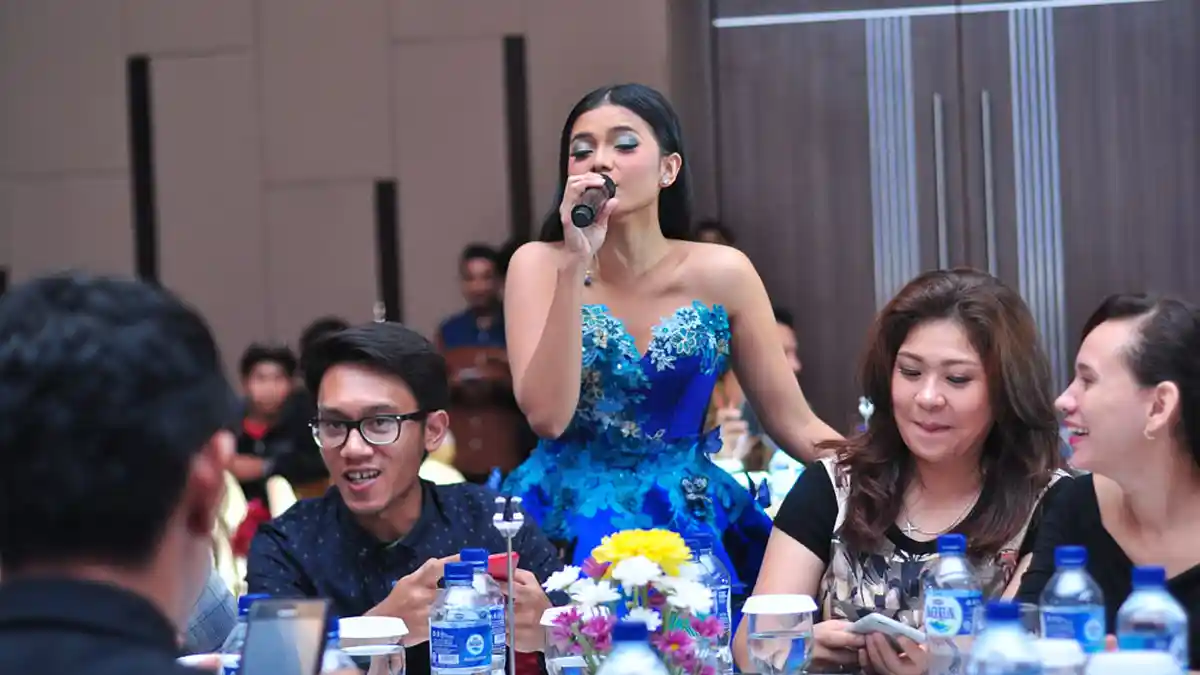 Penyanyi Citra Scholastika : Terima Kasih Aston