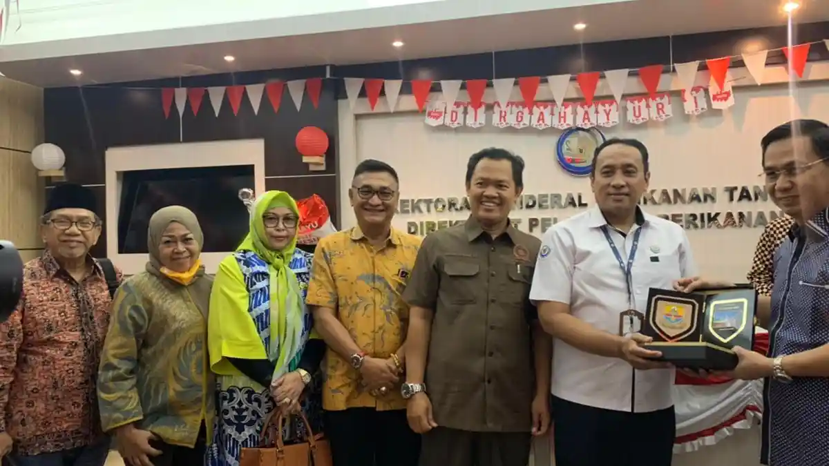 Cari Masukan Ranperda Pemberdayaan Petani dan Nelayan. Pansus II Konsultasi ke KKP