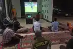 suasana-nonton-bareng-final-piala-aff-2020-di-kantor-kelurahan-ancol.jpg