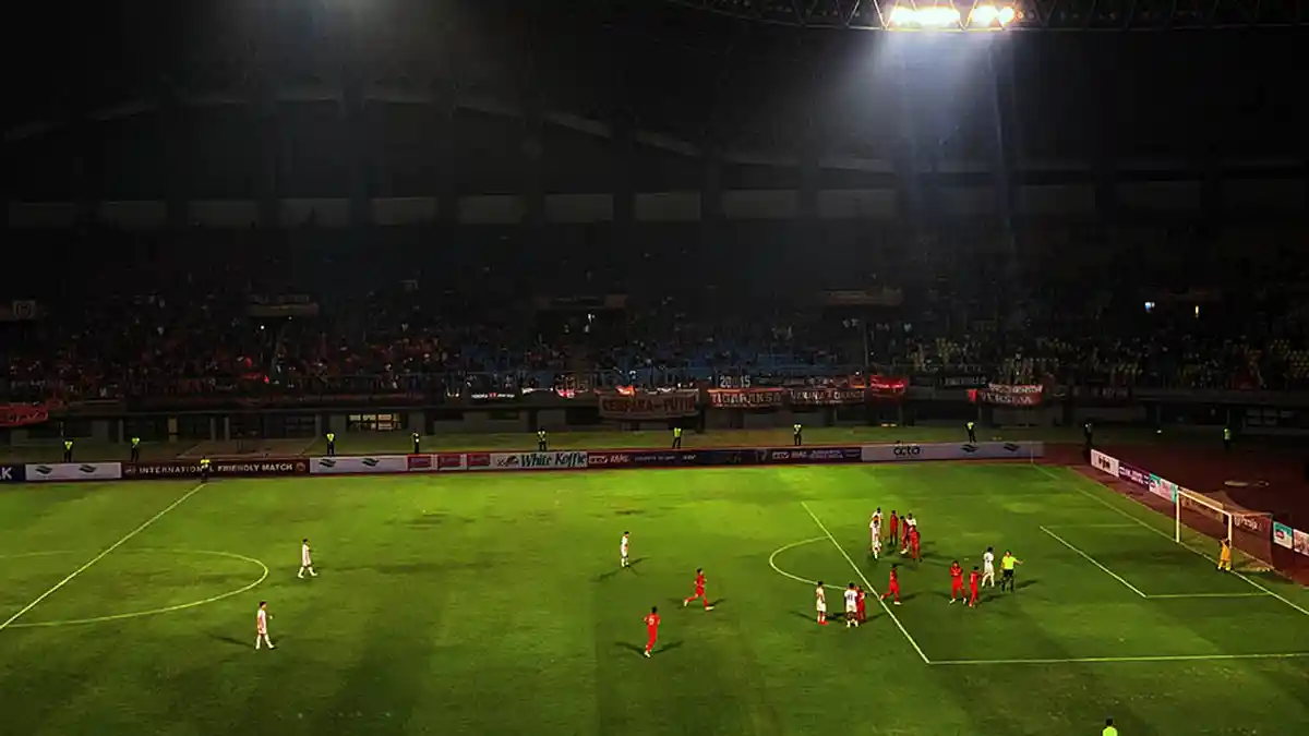 Listrik Stadion Padam Saat Persija Menjamu Tim Thailand, Ternyata Ini Biang Keladinya