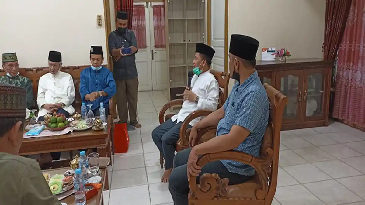 Silaturahmi dengan Bupati dan Waki Bupati Sambas, MABM Sambas Usulkan Pembangunan Rumah Melayu