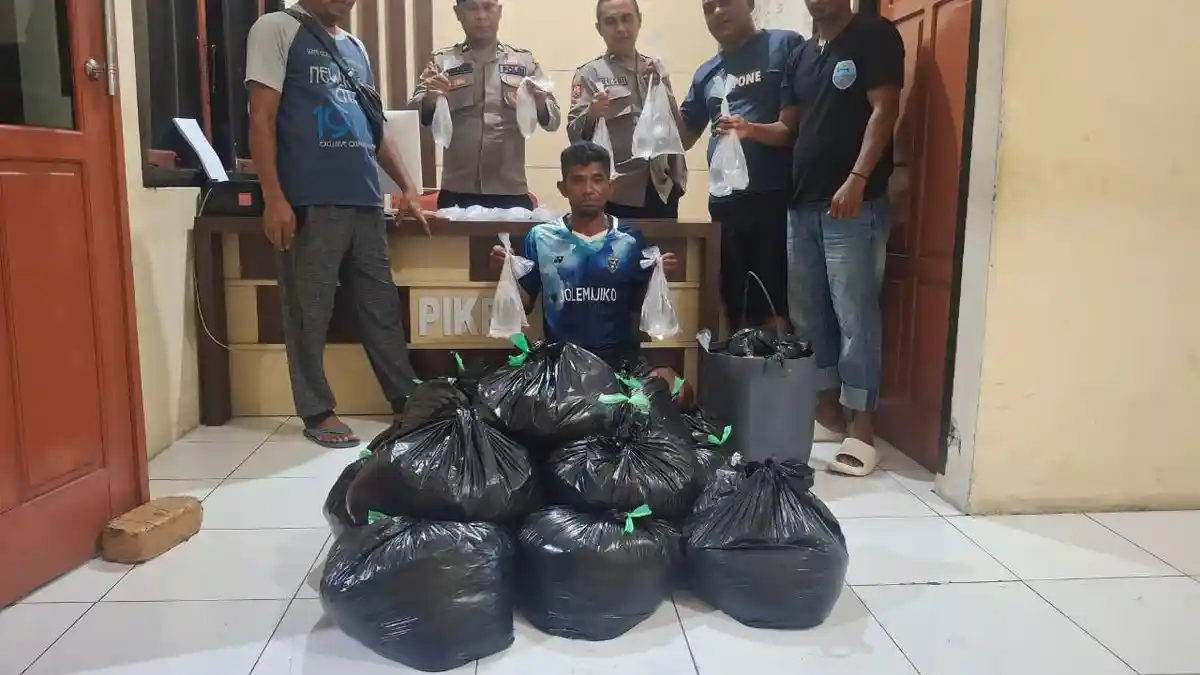 Polsek Pulau Ternate Gagalkan Penyelundupan 500 Kantong Cap Tikus