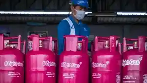 ilustrasi-LPG-PT-Pertamina-Patra-Niaga-resmi-menaikkan-harga-LPG-55-kg-dan-12-kg.jpg