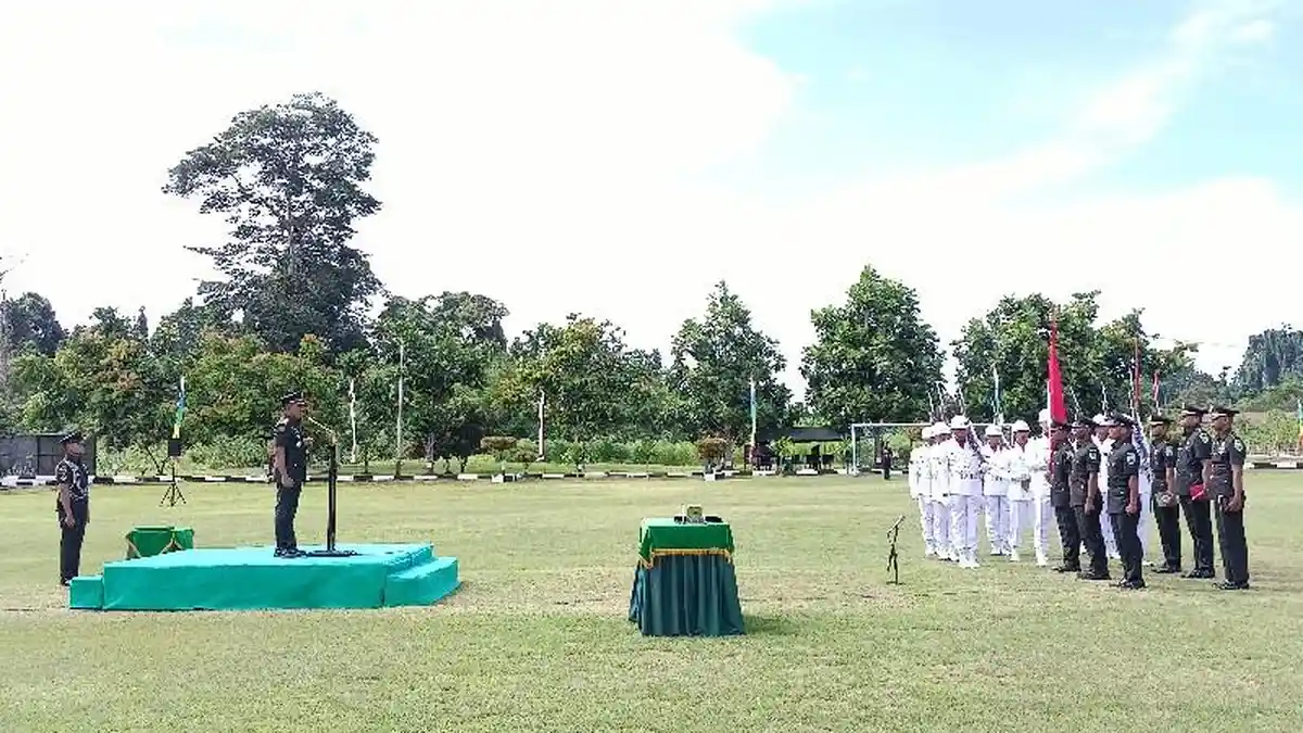 100 Siswa Dikmata Rindam XVIII Kasuari Resmi Sandang Pangkat Prada