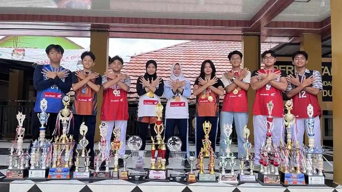 Tim Basket SMAN 10 Bandar Lampung Borong Juara 1 Ajang DBL 2026