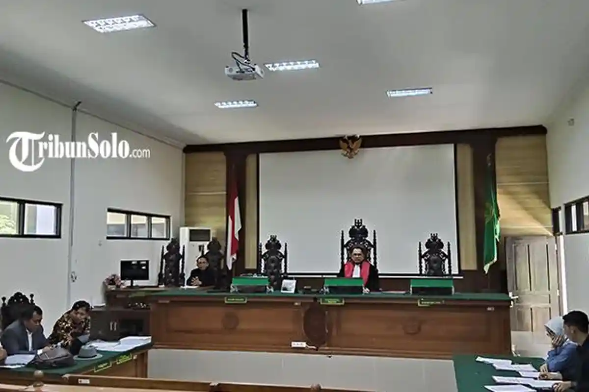 Tak Mau Mundur, Boyamin Siap Gugat Pra Peradilan 10 Kali sampai Kejari Karanganyar Lakukan Hal Ini!