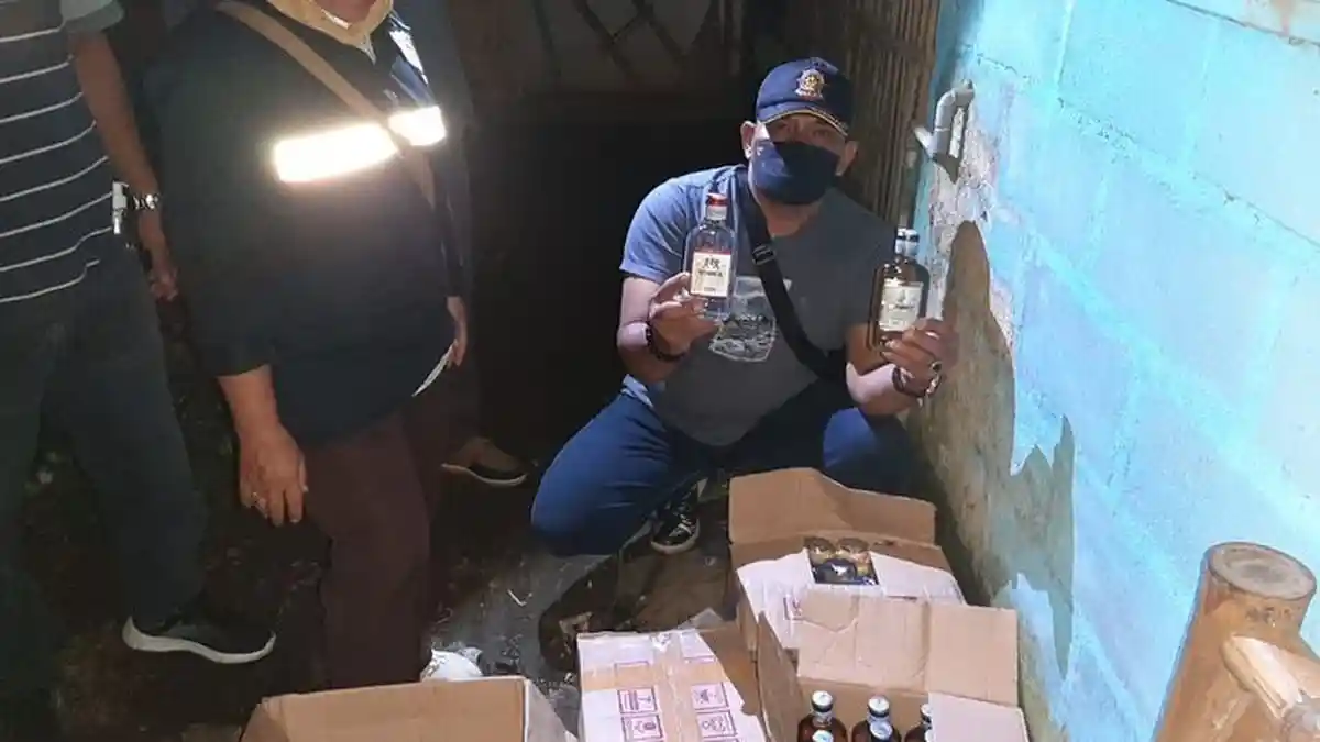 Berduan di Kos, 3 Pasangan Gelap Diamankan Satpol PP, Ratusan Botol Miras Disita