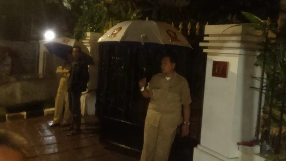 Malam-malam Sejumlah Tokoh Berkumpul di Rumah Prabowo, Ada Apa?