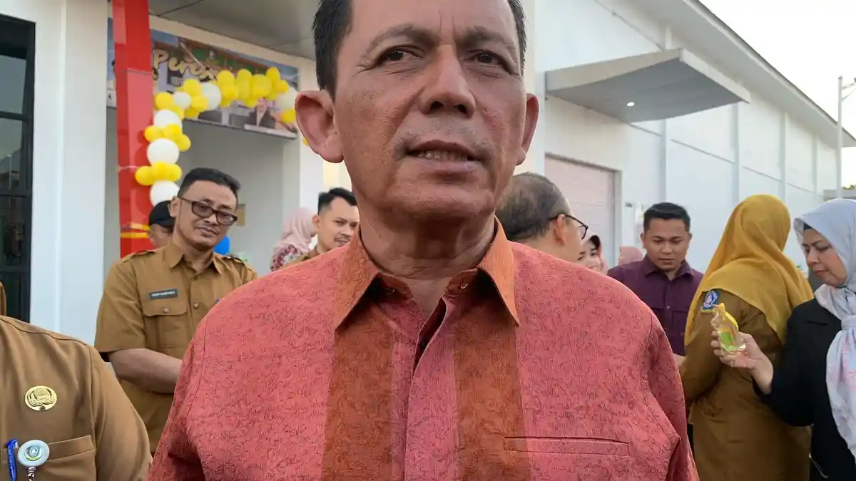Gubernur Kepri Akan Panggil Pj Walikota Tanjungpinang Soal Peniadaan Seragam Gratis