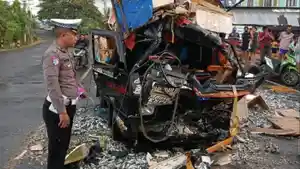20251016_pikap-yang-terlibat-kecelakaan-fatal.jpg