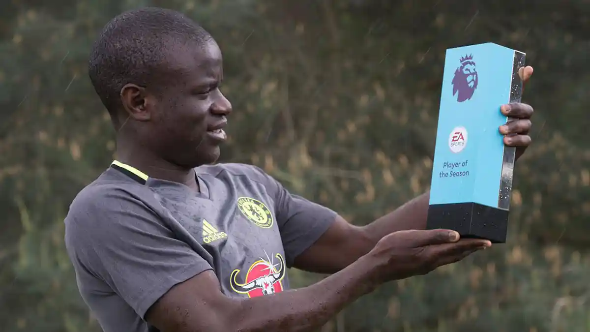 Terpilih Sebagai Pemain Terbaik Premier League 2016-2017. N Golo Kante Ucapkan Ini