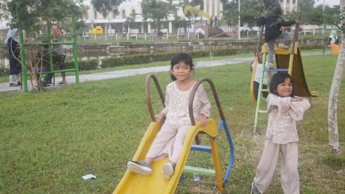 Taman Bermain Anak di Cot Trieng Terus Dibenahi   