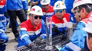 Pastikan-Pasokan-dan-Kualitas-Komut-Pertamina-Tinjau-Kesiapan-Pasokan-Avtur-di-Bali.jpg