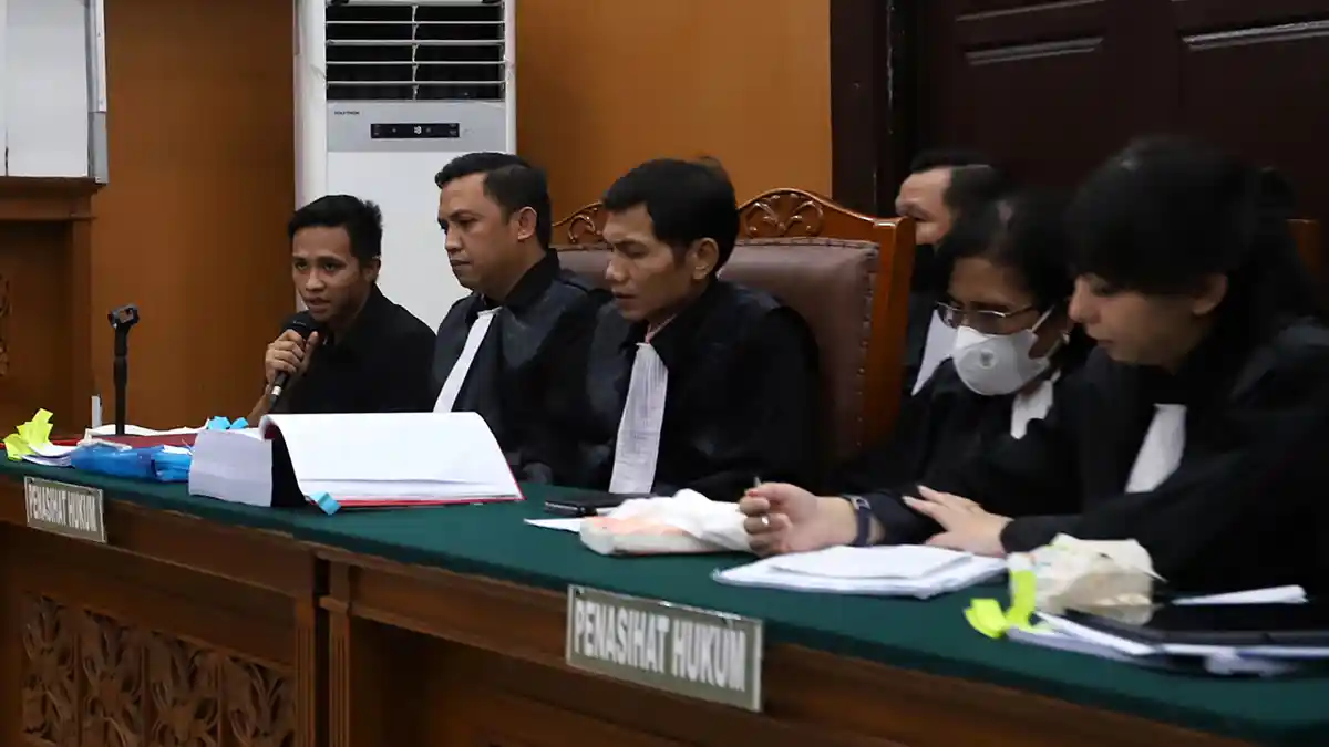 Sudah Pisah Rumah, Bharada E Ungkap Ferdy Sambo Hanya Temui Putri Candrawathi Saat Akhir Pekan