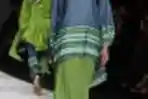 Fashion Show Koleksi Itang Yunasz