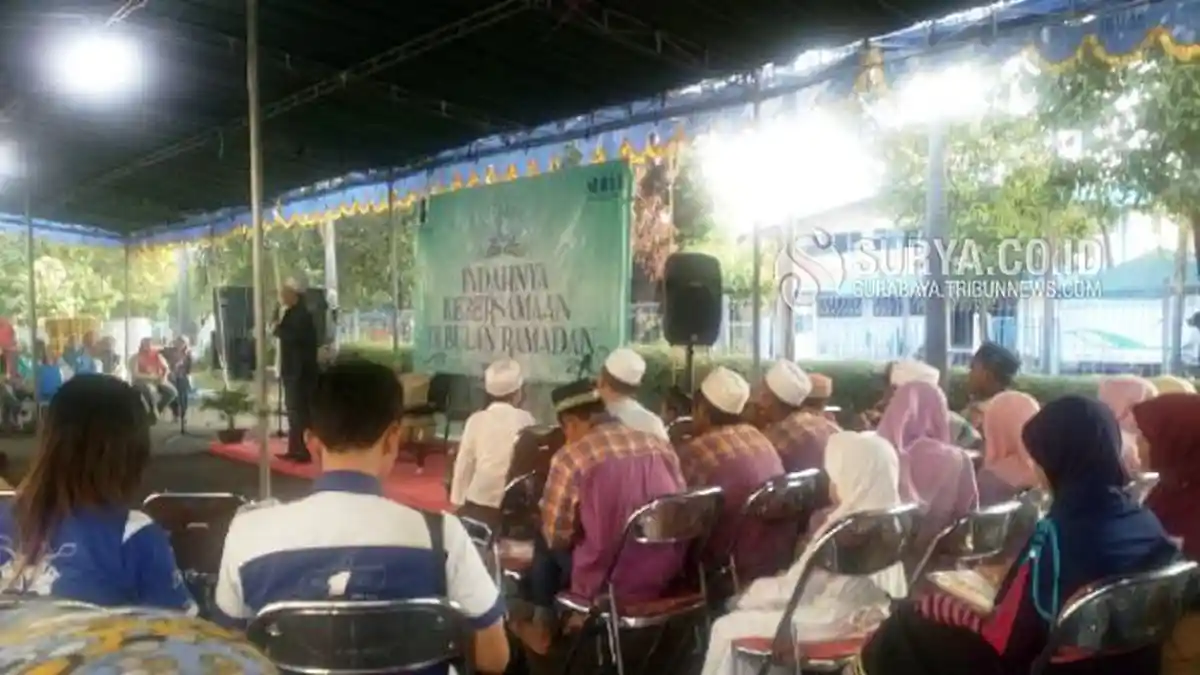 Harian Surya Gelar Buka Puasa Bersama Karyawan dan Puluhan Anak Yatim