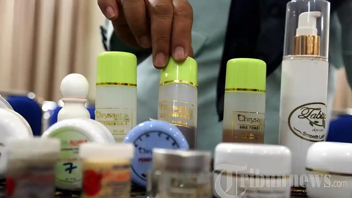 Apa Itu Skincare Etiket Biru, Benarkah Berbahaya Bagi Kesehatan? Simak Penjelasannya
