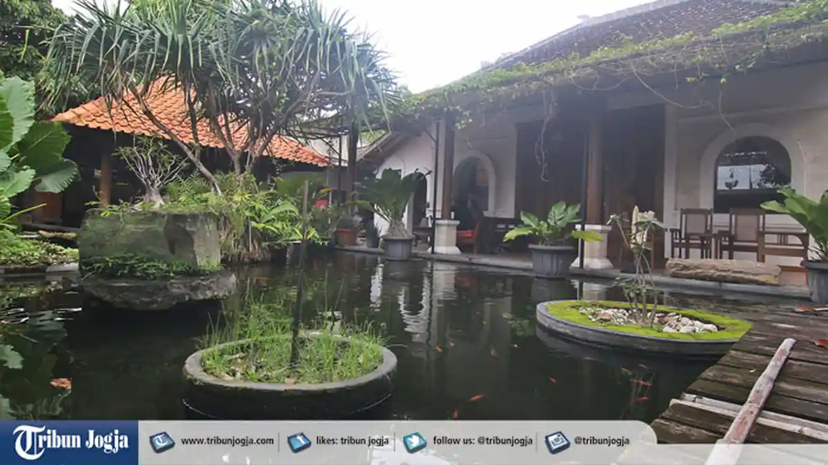 Membangun Rumah Tinggal Rasa Sanggraloka