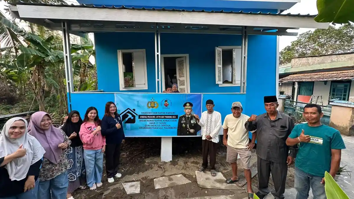 10 Hari Ubah Hidup Guru Mengaji, Rumah Nyaris Ambruk Kini Layak Huni Berkat Bedah Rumah Kapolri - Tribun-timur.com