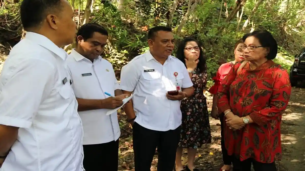 Adriana Dondokambey Upayakan Jalan Provinsi Diterangi Lampu