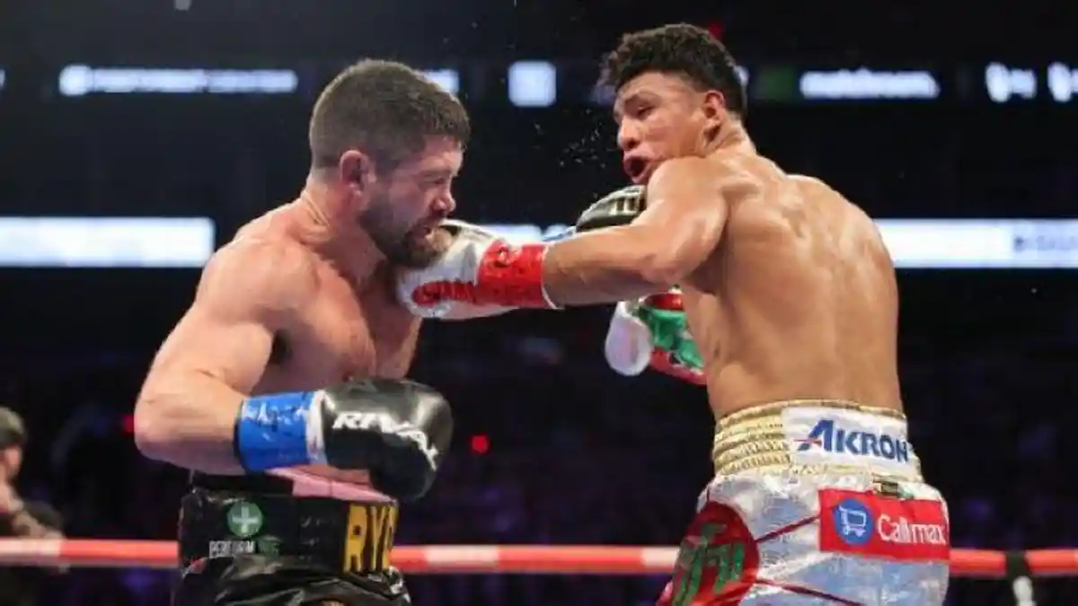 Hasil Tinju Dunia : Jaime Munguia Empat Kali Jatuhkan John Ryder Mencium Kanvas
