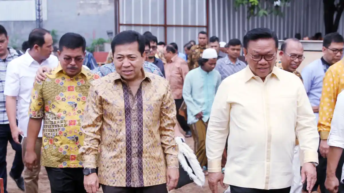 Siapa Jagoan Agung Laksono untuk Gantikan Setya Novanto ?