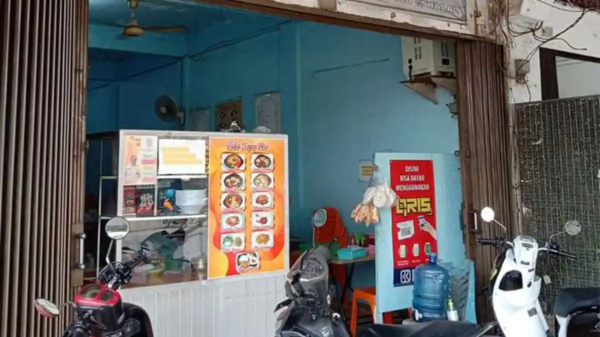 Scan QRIS BRI di Sapo Mie Pahlawan Mudahkan Transaksi