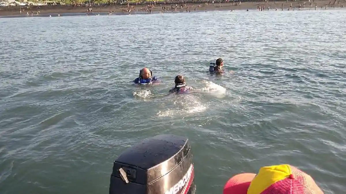 Ini Sejumlah Pantai di Gianyar Bali yang Pengunjungnya Membeludak saat Banyu Pinaruh