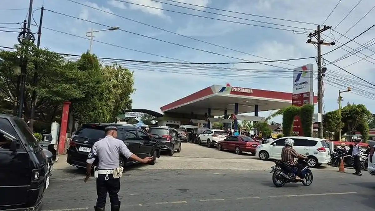 Pertamina Imbau Warga Tak Lakukan Panic Buying, Stok BBM Aman hingga 13 Hari