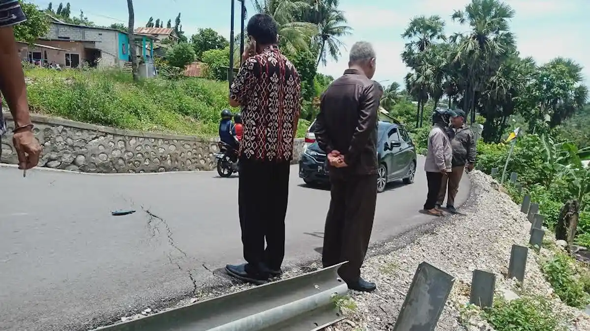 Jalan Tabenu Kota Kupang Sudah Retak, DPRD: Perencanaan Tidak Baik 