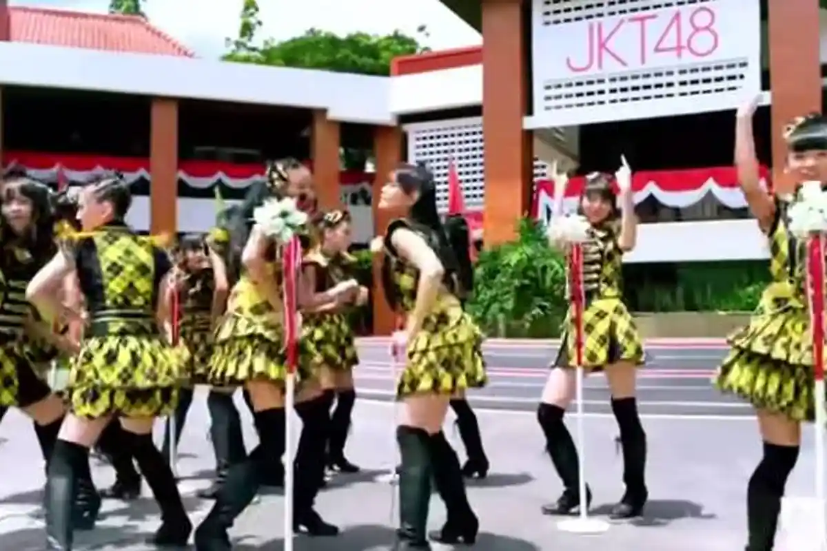 Chord Gitar dan Lirik Lagu 'Heavy Rotation' dari JKT48, Kunci C: I Want You I Need You I Love You