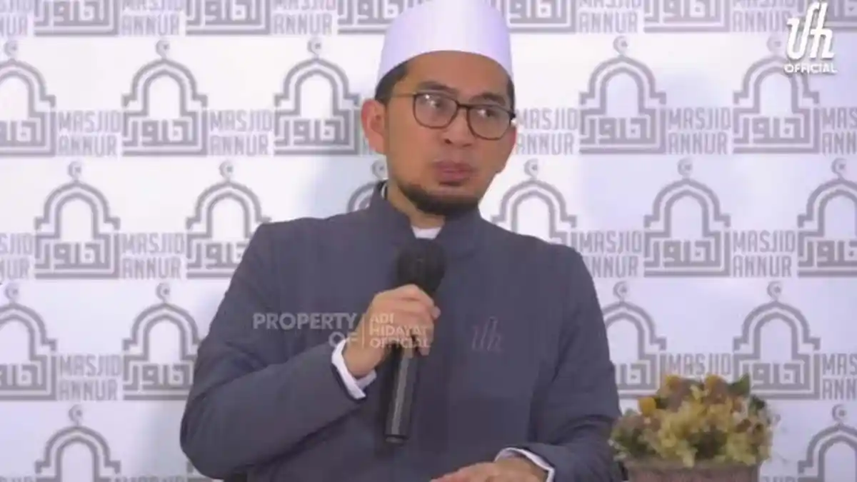 Inilah Urutan Buka Puasa yang Benar Menurut Ustaz Adi Hidayat, Baca Doa Atau Minum Dulu?