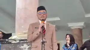 Sekda-Zulfinasran-Ingatkan-PPPK-Parigi-Moutong-Tak-Boleh-Rangkap-Aktivitas-di-Luar-Tugas-ASN.jpg