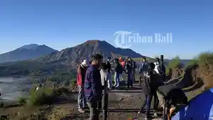 menikmati-akhir-pekan-dengan-camping-di-bukit-pinggan-sisi-barat-gunung-batur.jpg