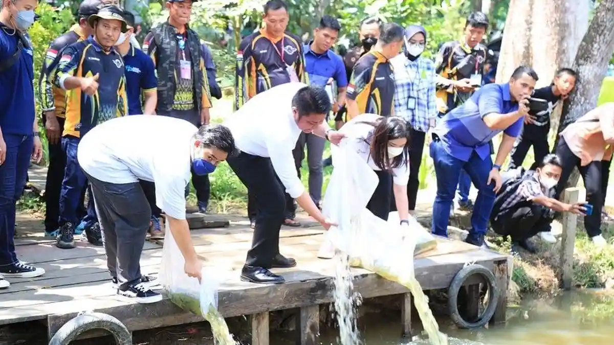 Jaga Kelestarian Ekosistem Lingkungan, Herman Deru Rangkul Komunitas Pemancing