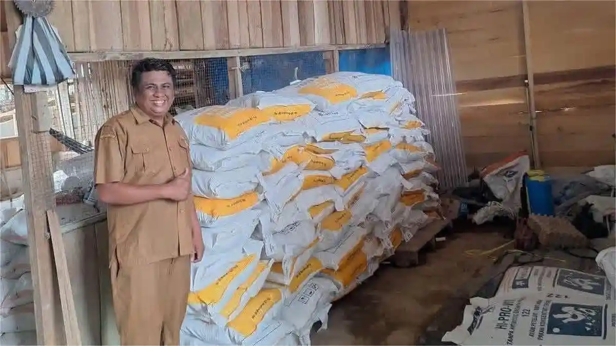 Pemkab Dharmasraya Saluarkan 1.500 Kilo Bibit Jagung ke Petani di Nagari Sipangkur