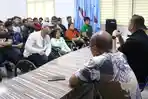 KEMBALI-LATIHAN-Pengurus-NPC-Sumut-memberikan.jpg