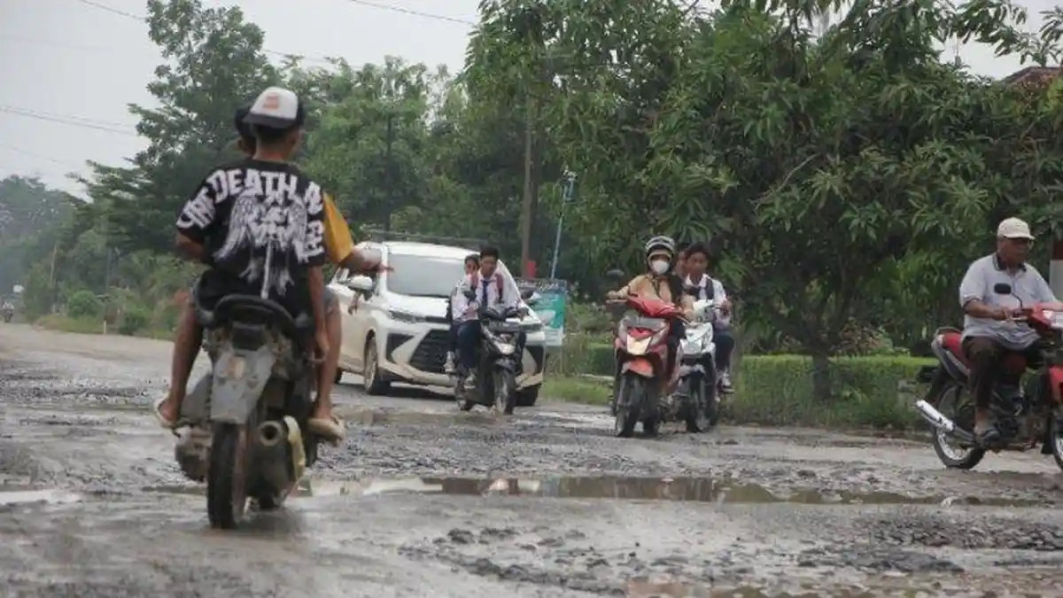 Percepatan Perbaikan Jalan di Lampung Tengah Butuh 2,4 Triliun