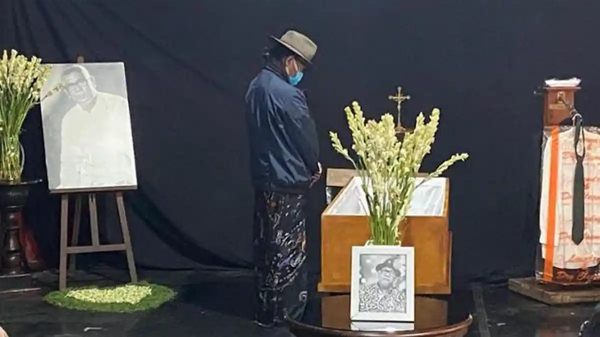 Nano Riantiarno Sembunyikan Penyakit Tumor Selama 4 Tahun, Jelang ...