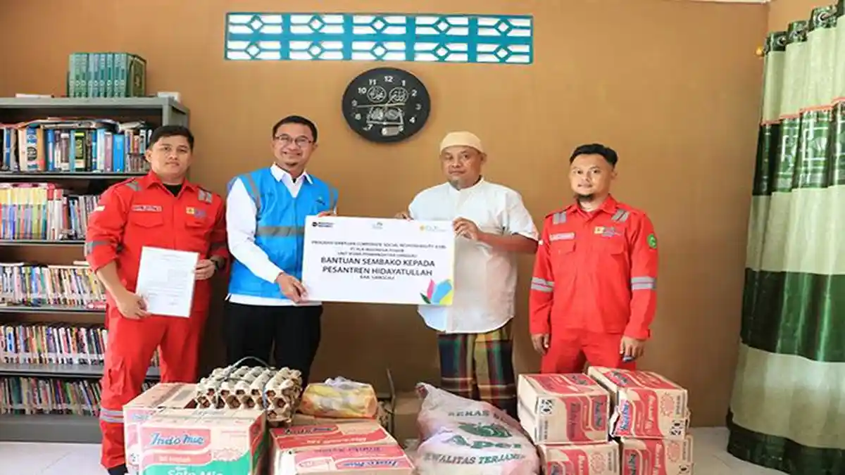 PLN IP UBP Sanggau Serahkan Bantuan Sembako ke Pondok Pesantren Hidayatullah
