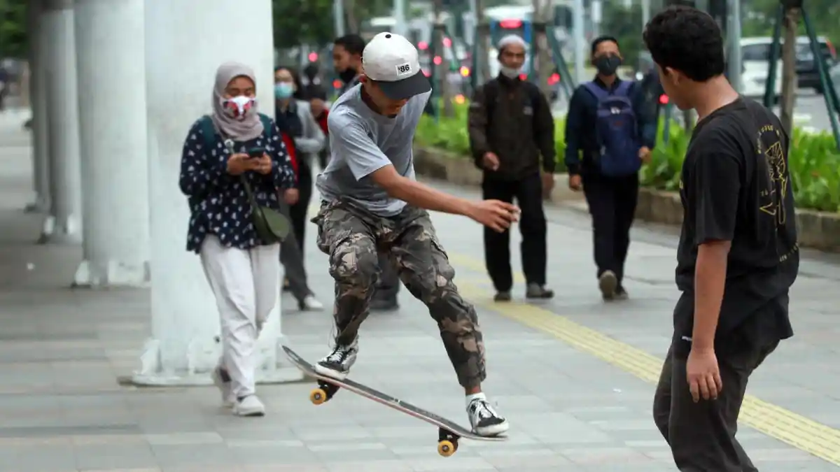 Bubarkan Pemain Skateboard di Trotoar Thamrin, Kepala Satpol PP DKI Jelaskan Alasannya